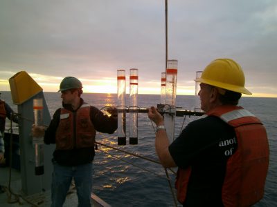 CCE researchers test for sequestered carbon in the deep ocean.